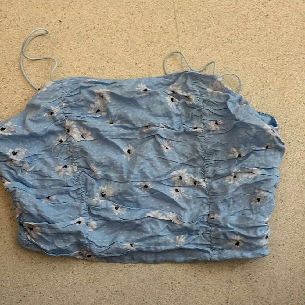 Never been worn PacSun la heart top small